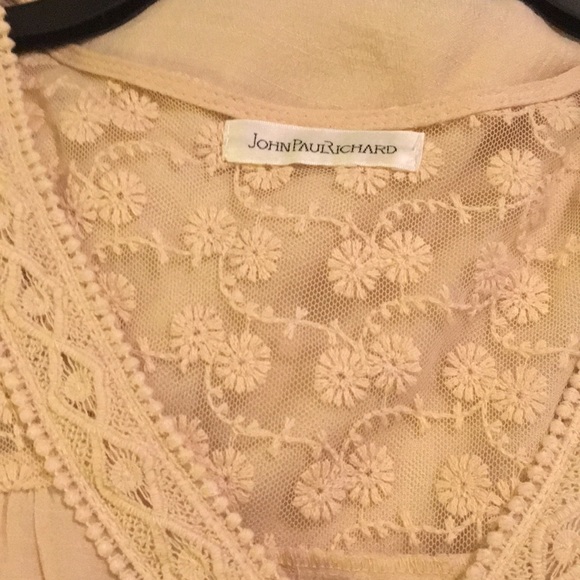 JOHNPAULRICHARD Blouse with Lace Detail NWOT - Picture 5 of 5